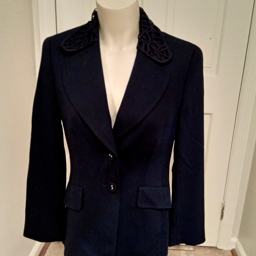 Elegant BlueEscada Women's Blazer